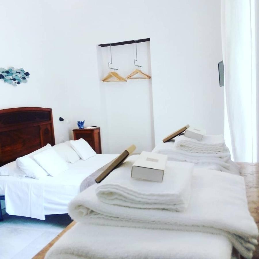 I Baronetti In Centro Bed & Breakfast Agropoli Exterior photo